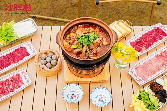音生活龙虾节如何重新定义“国民美食”？九游会j9登录从“吃虾”到“玩虾”：抖(图3)
